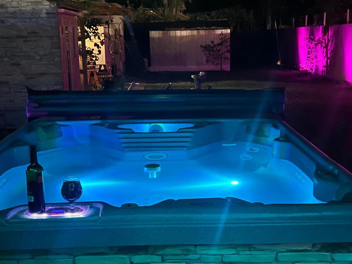 Close To Beaches With Hot Tub And Large Garden Сарасота Екстериор снимка